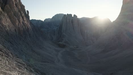 Überflug-Einer-Person-In-Der-Spitze