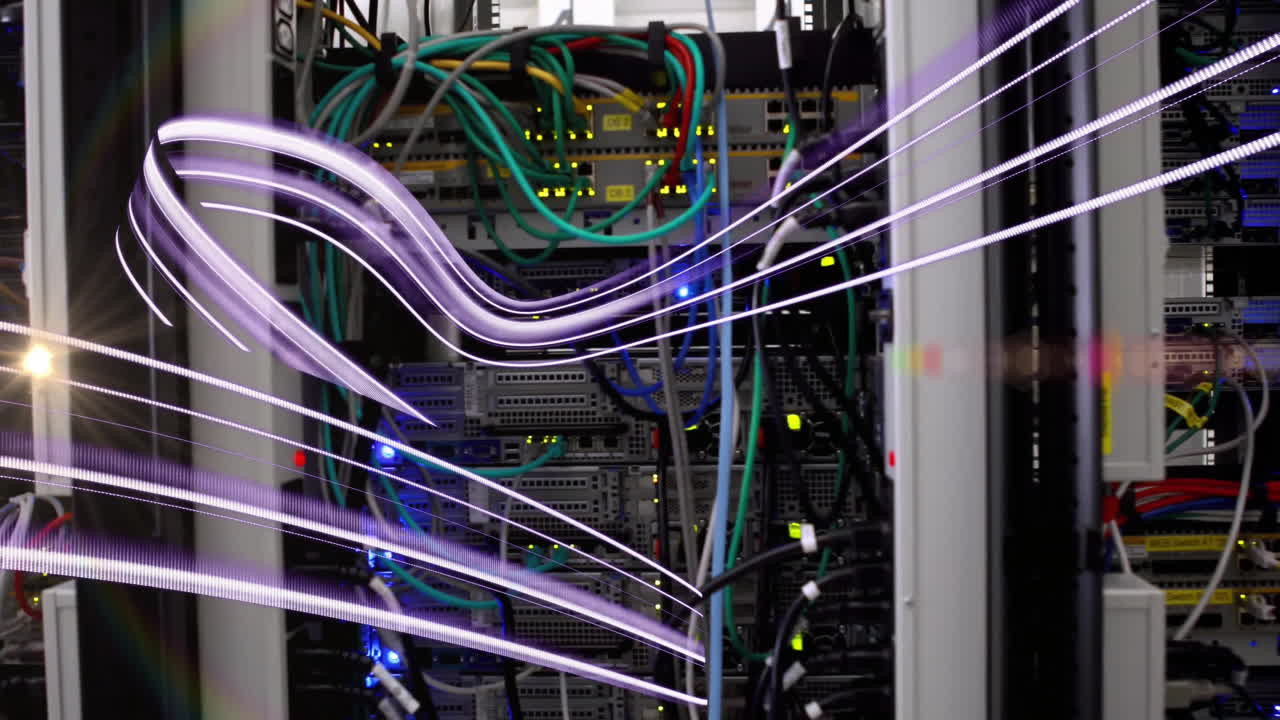 animación de conexiones y procesamiento de datos a través de servidores informáticos