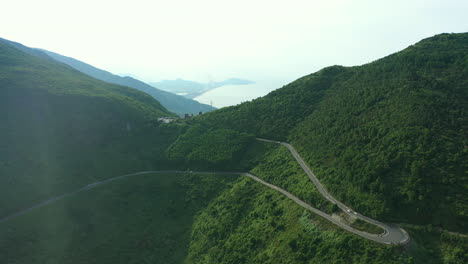 Genießen-Sie-Die-Wunderschöne-Landschaft-Vietnams