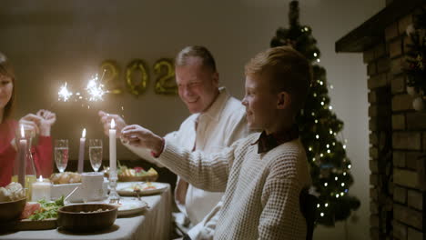 new year eve celebration in living room.