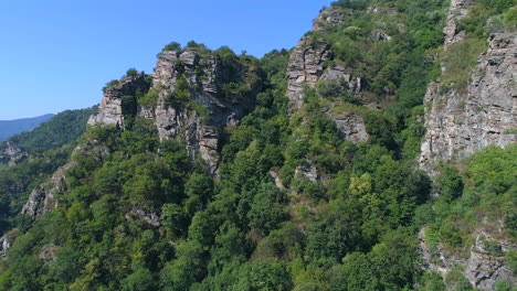 flying-around-sharp-rocks