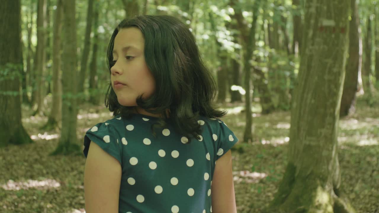 se preguntó la chica en el bosque