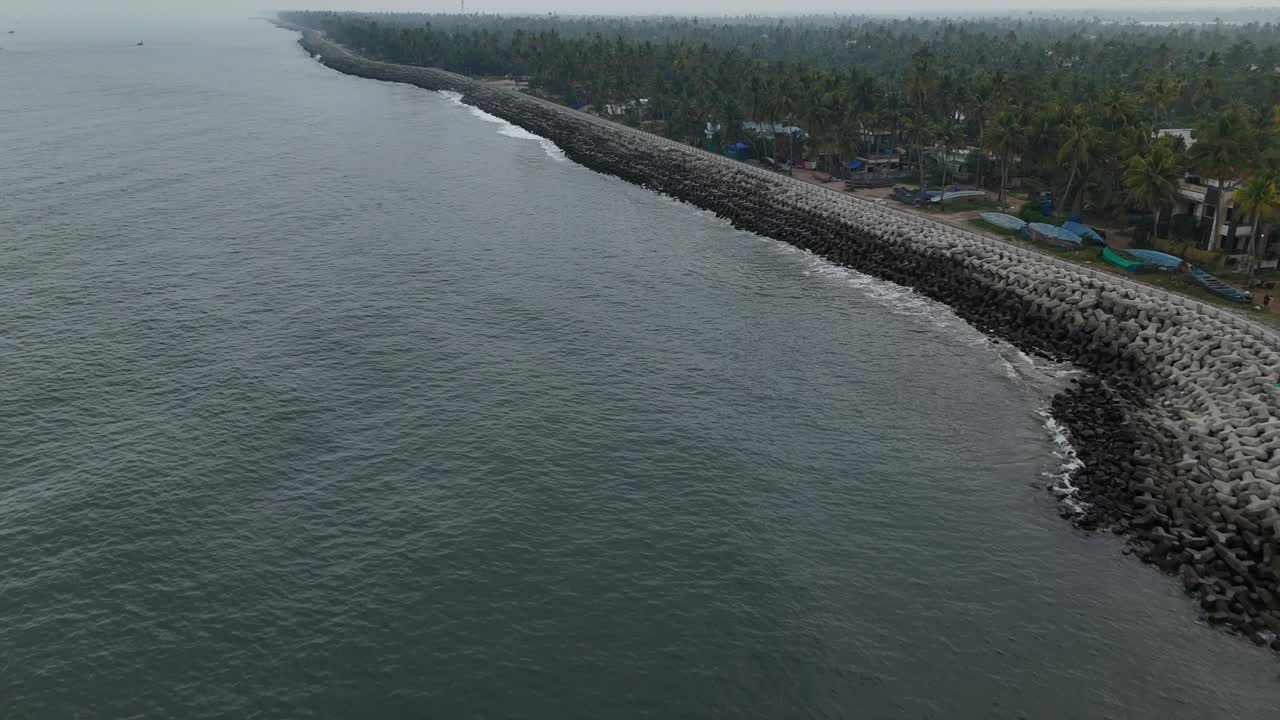 el puerto de chellanam es un puerto pesquero en kerala, india, kerala viaje y turismo de fondo, escena del amanecer de kerala backwaters con barco,