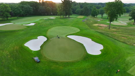 Establishing-shot-of-golf-course-at-sunrise