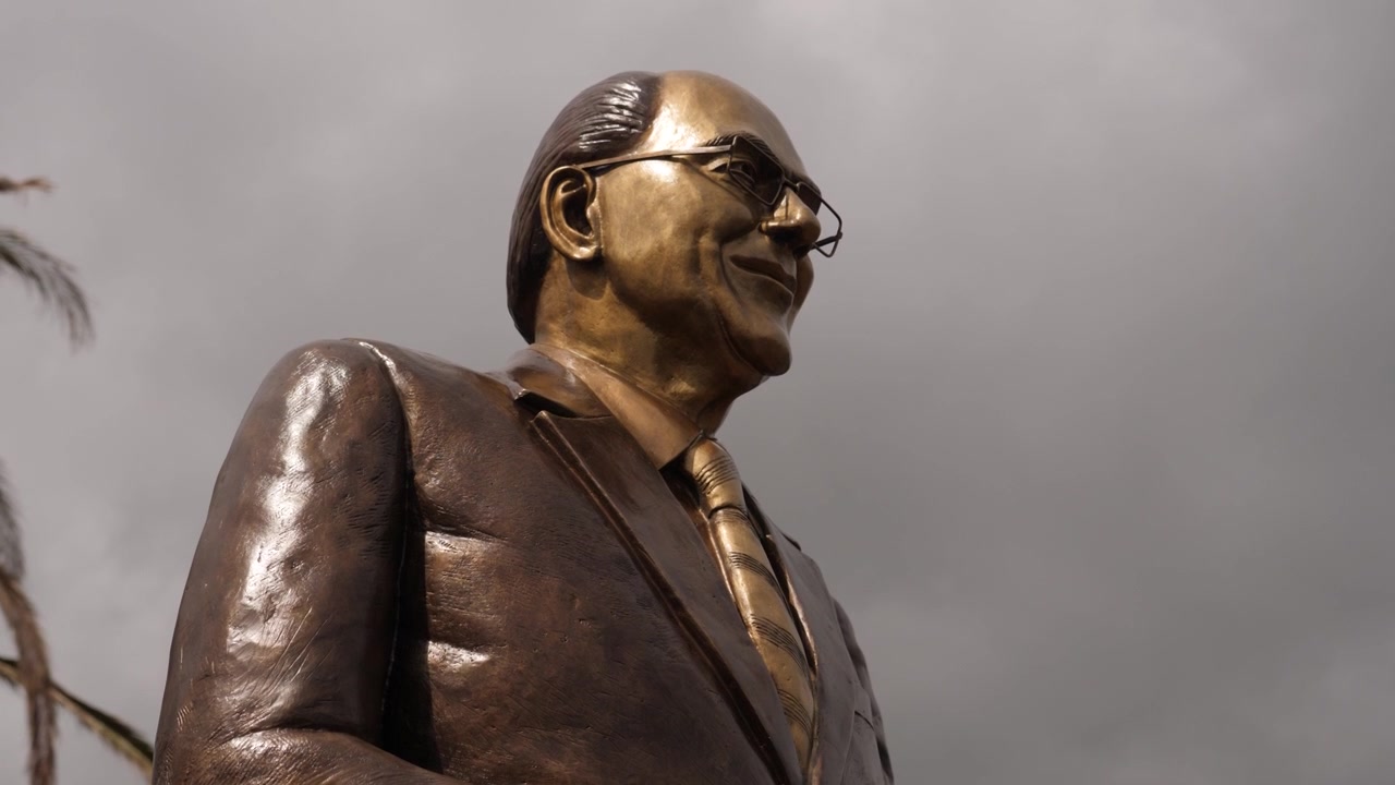 Statue de Manuel Eduardo Garcia Vieira à Silveira, île de Pico, Açores, Portugal