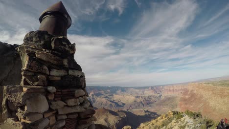 un lapso de tiempo de un mirador turístico en el gran cañón