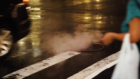 Calles-De-Nueva-York-En-La-Noche-Después-De-La-Lluvia.-Vapor