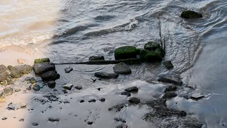 water's coming in, thames, london, united kingdom