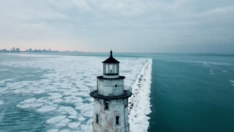 Disparo-En-órbita-Del-Faro-Del-Puerto-De-Chicago,-Señal-De-Iluminación,-Illinois,-Estados-Unidos