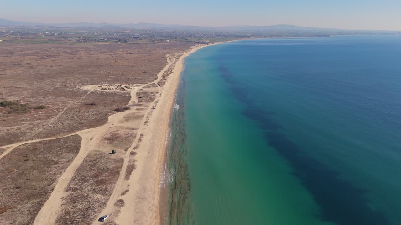increíble vista aérea de la costa de epanomi en el norte de grecia