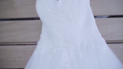 Hermoso-Vestido-De-Novia-Blanco.-Inclinación