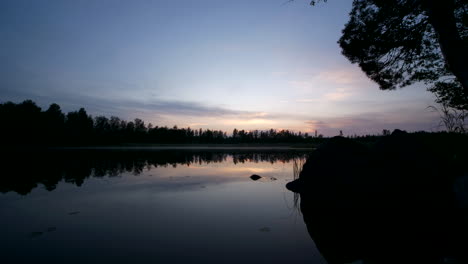 Lapso-De-Tiempo-Del-Desierto-Pacífico,-Noche-De-Verano-Fuera-De-Tallin,-Estonia