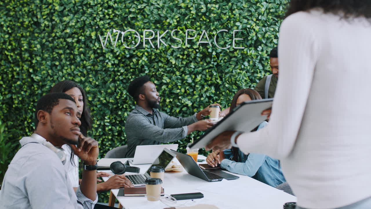 Startup meeting, UI strategy