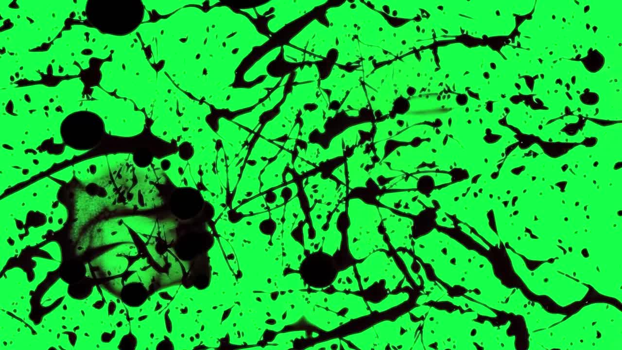 Animazione astratta di schizzi d'arte neri, video 4K trasparente, schermo verde.