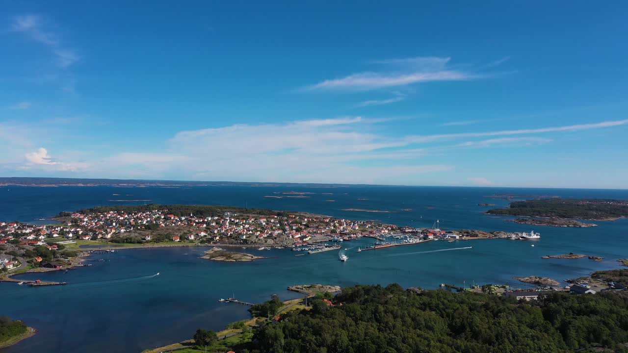 Panoramic View Of Inhabited Islands In The Southern Gothenburg Archipelago In Sweden. pan right