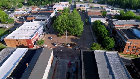 Small-Town-America,-Aerial-of-Abbeville-SC,-Abbeville-South-Carolina