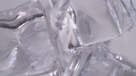 primer plano de cubitos de hielo