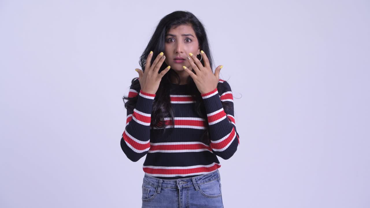 아름다운 젊은 인도 여성