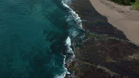 scaffale di roccia scogliera mare spiaggia baia costa del mare vicino a sydney nel nuovo galles del sud, australia