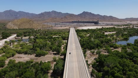 Salt-and-Gila-River-Confluence-in-Phoenix-Arizona,-Drone-Shot