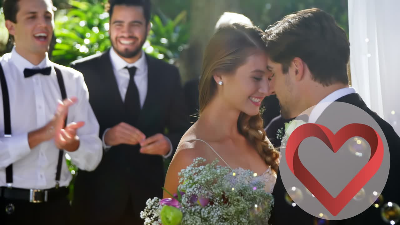 animación de iconos de corazón sobre pareja caucásica durante el día de la boda