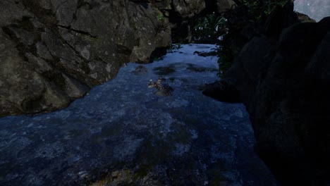 la galaxia de la vía láctea sobre las paredes del cañón de piedra arenisca