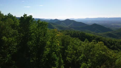 Beautiful-Aerial-Over-The-Blue-Ridge-Mountains-Appalachia,-Tennessee,-Virginia,-North-Carolina-Or-Georgia