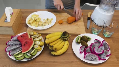 preparing a fruit smoothie