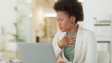 Mujer-De-Negocios-Enferma-Con-Tos-Afro