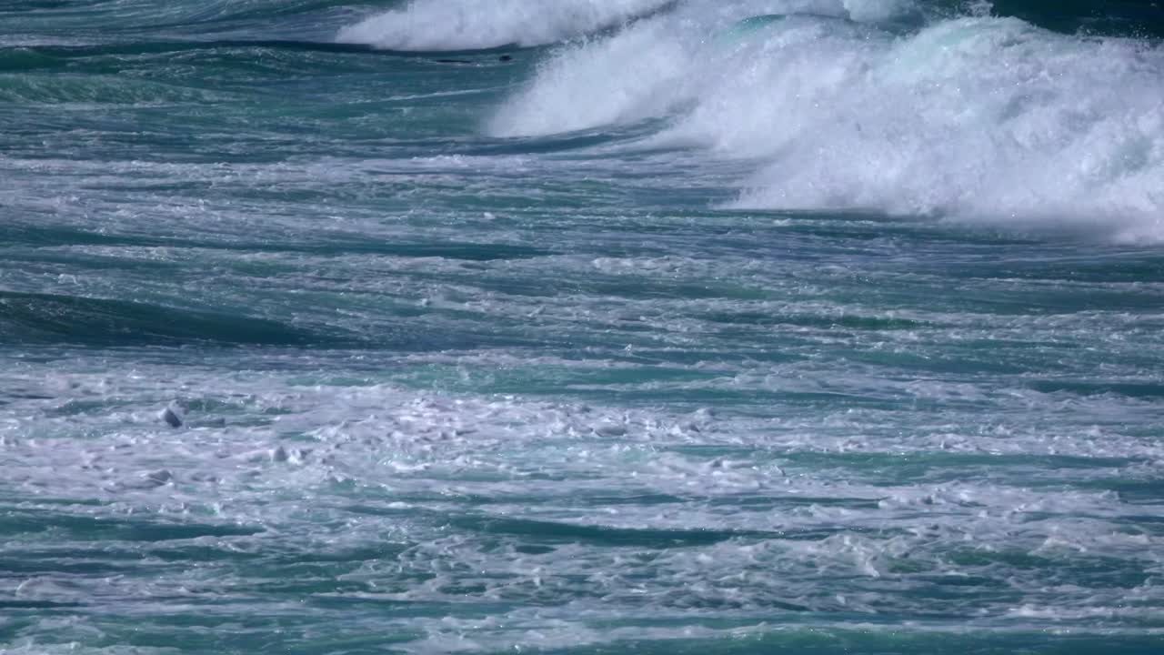 A storm in the Indian Ocean making big waves