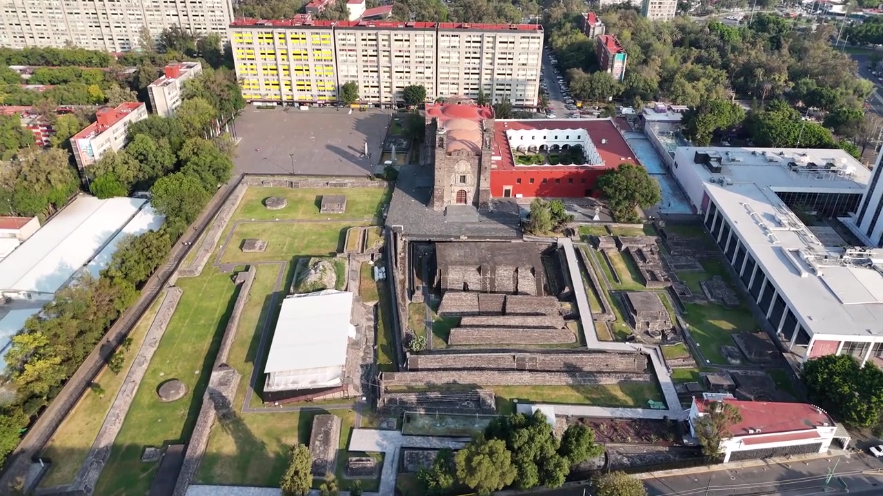Bild av huvudpyramiderna i Tlatelolco, Mexico City.