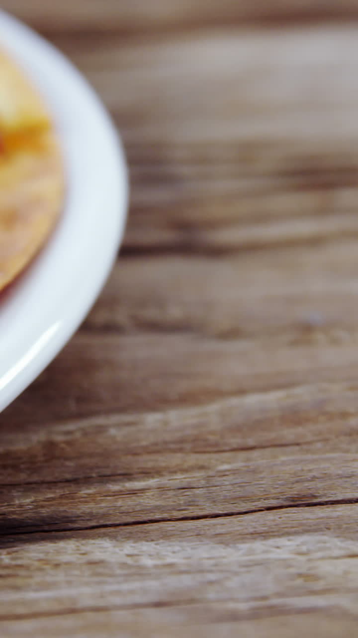 pizza al horno en un plato