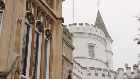 Georgianische-Gotische-Architektur-Des-Strawberry-Hill-House-In-Twickenham,-England,-Großbritannien