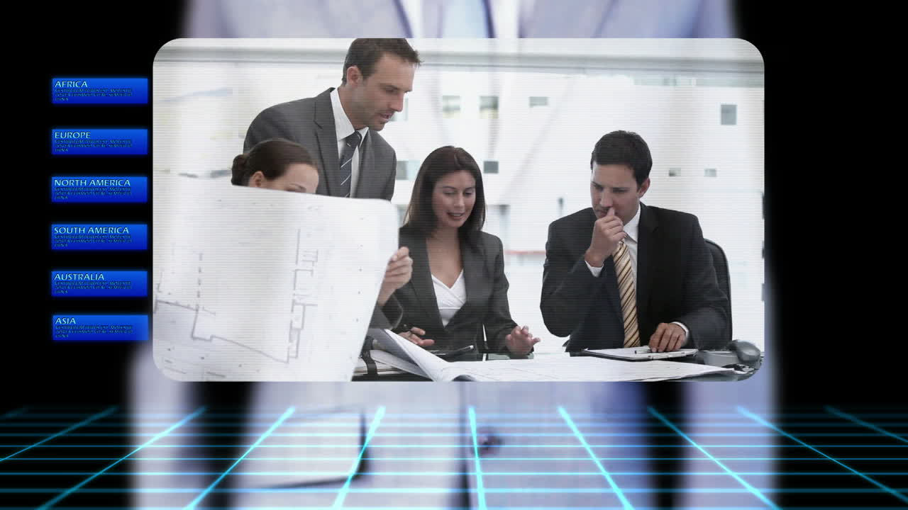 hombre de negocios activando videos sobre negocios