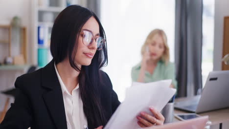 dissatisfied businesswoman failing and upset