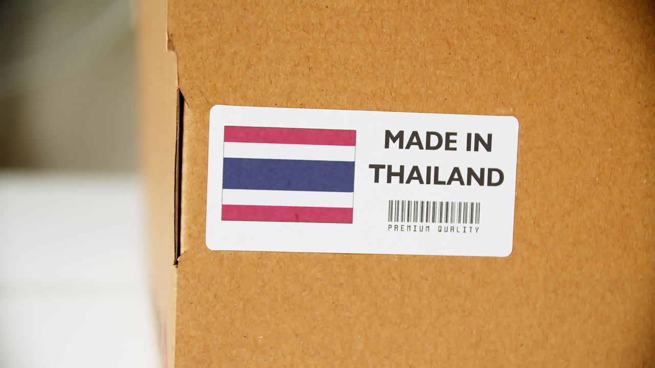 印有泰國國旗標籤的產品, 印在貨櫃上
