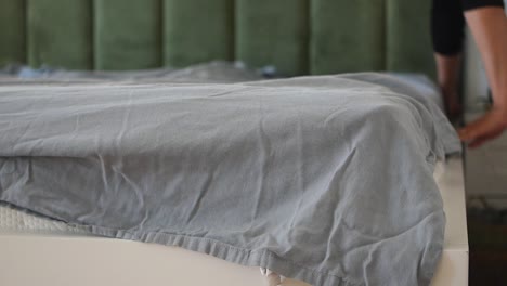 haciendo una cama