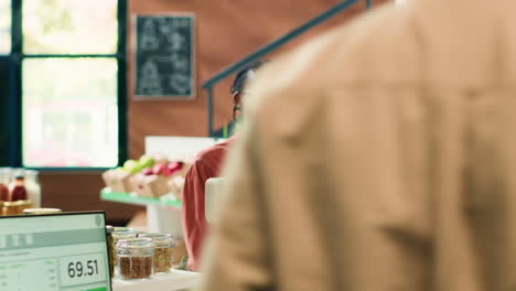 people buying organic produce