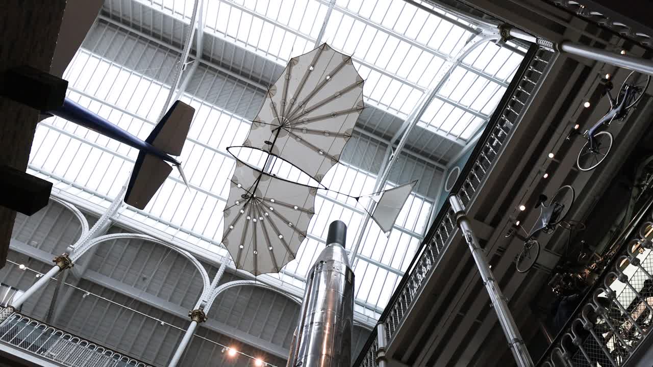 에딘버러 박물관에서 전시된 역사적인 글라이더