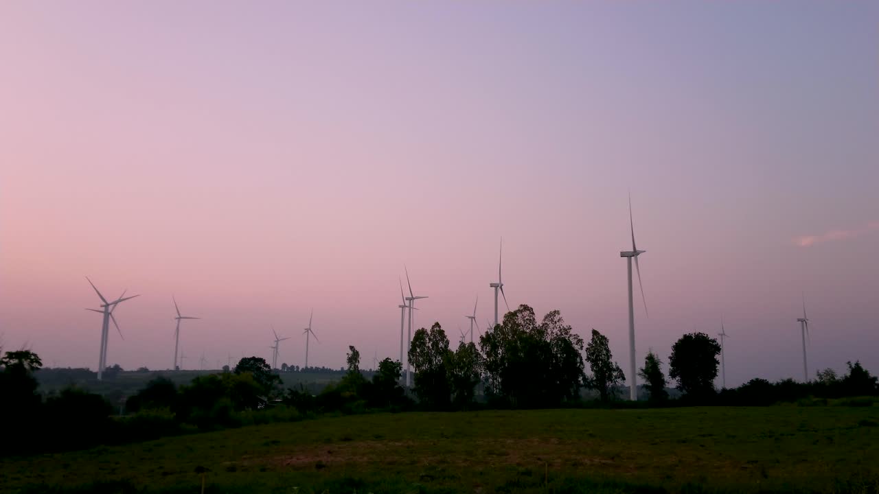 풍력 터빈은 태국과 동남아시아 본토를 위한 청정 대체 에너지 옵션입니다.