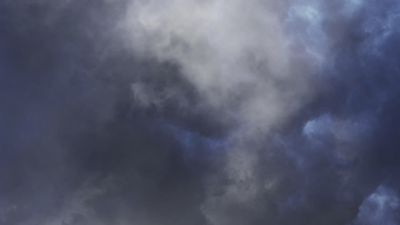 Badai petir, Langit badai gelap dramatis, Awan sambaran petir dan kilat