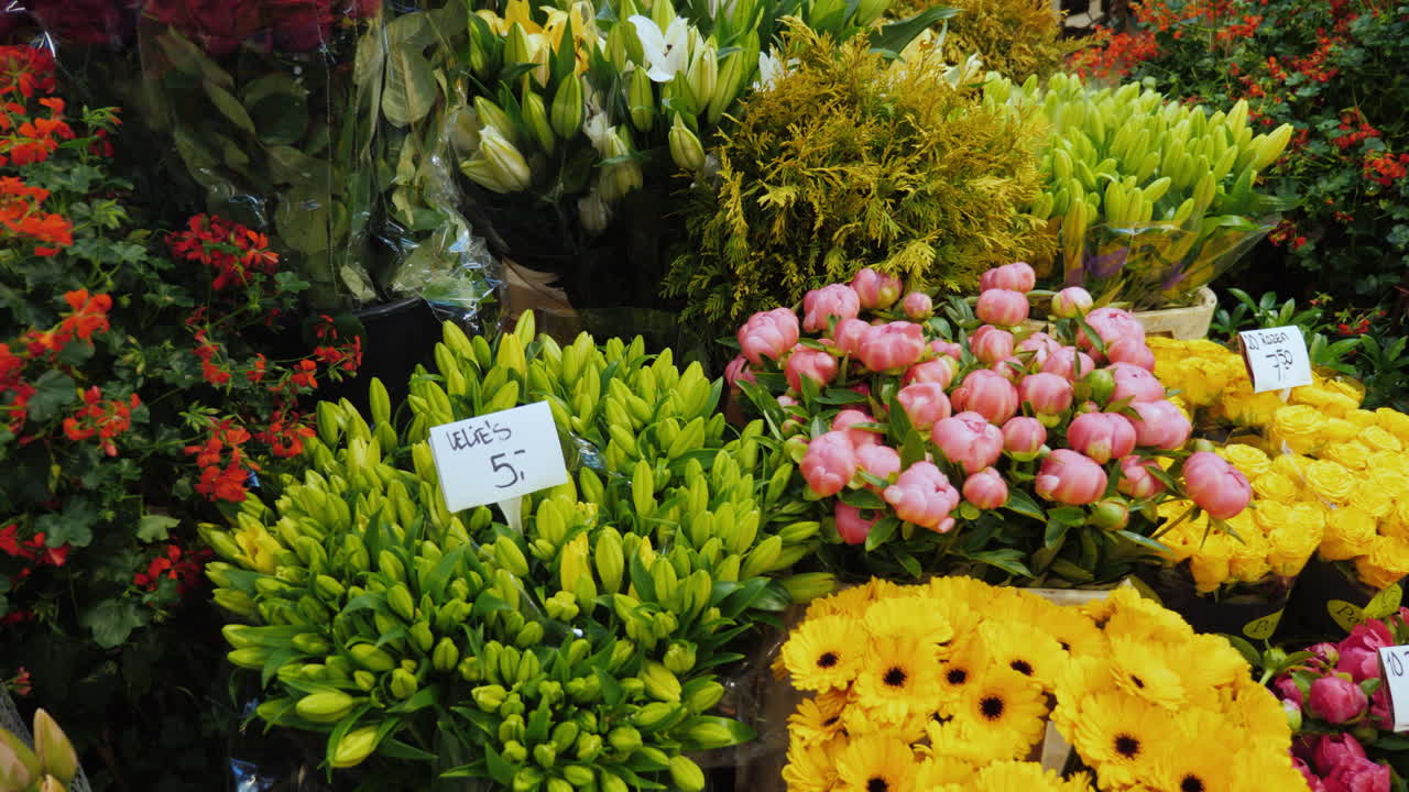 암스테르담에서 판매되는 꽃다발