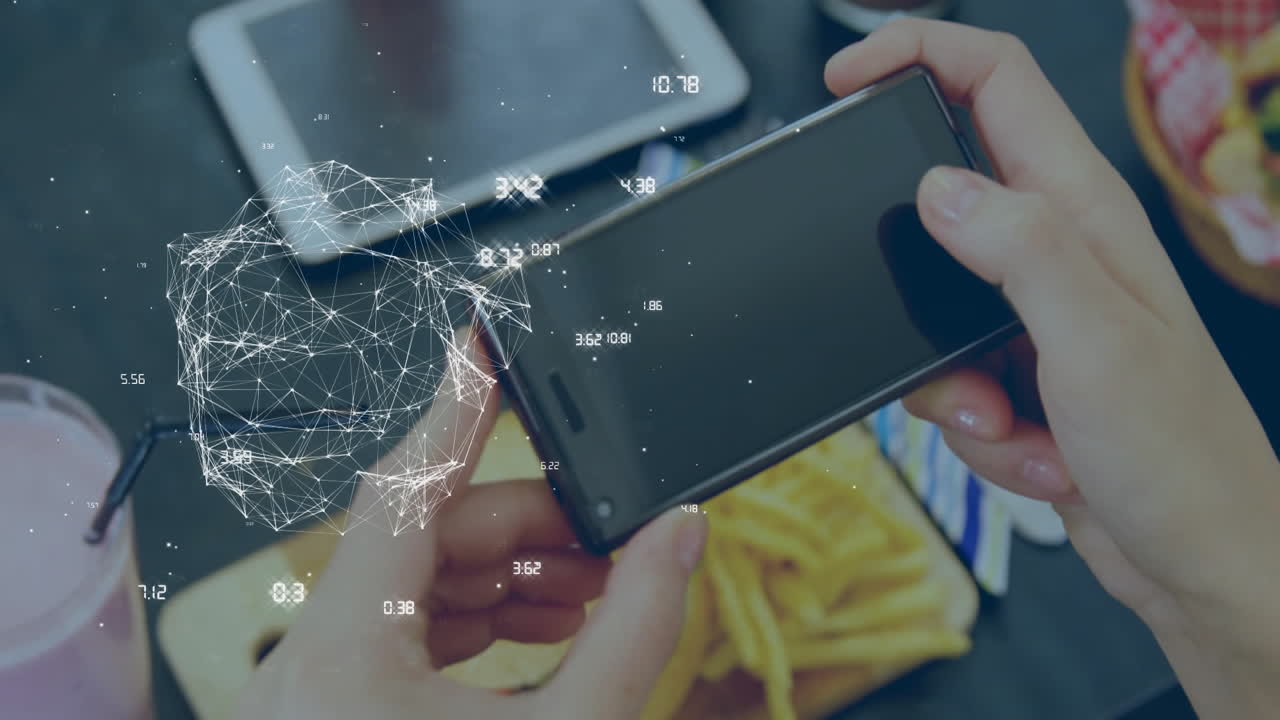 sosteniendo un teléfono inteligente, persona que ve contenido a través de conexiones de red animación