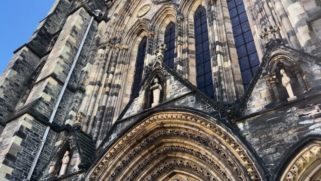 Edinburgh St. Giles Cathedral Gothic Entrance Details