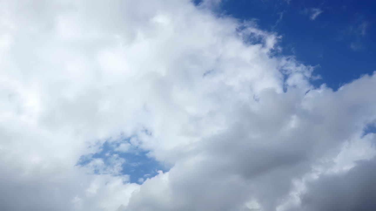 구름이 가득한 하늘