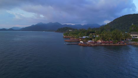 Mejor-Vista-Aérea-Superior-Vuelo-Isla-Mochilero-Tailandia-Koh-Chang-Kai-Bae-Playa-Tarde-22