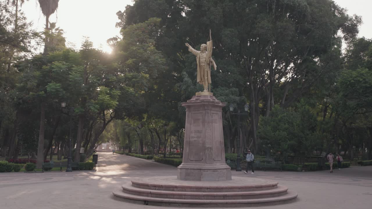 Statue of Christopher Columbus in a park
