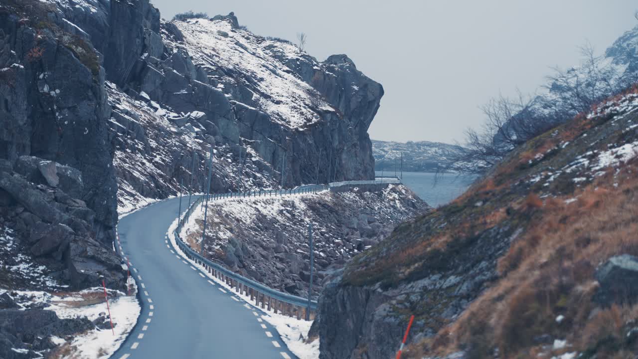 늦가을의 관광 루트 ryfylke