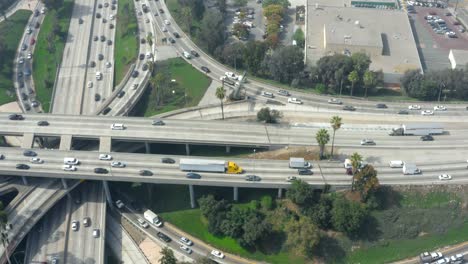 Tráfico-en-Four-Level-Interchange-LA