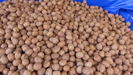 un montón de nueces